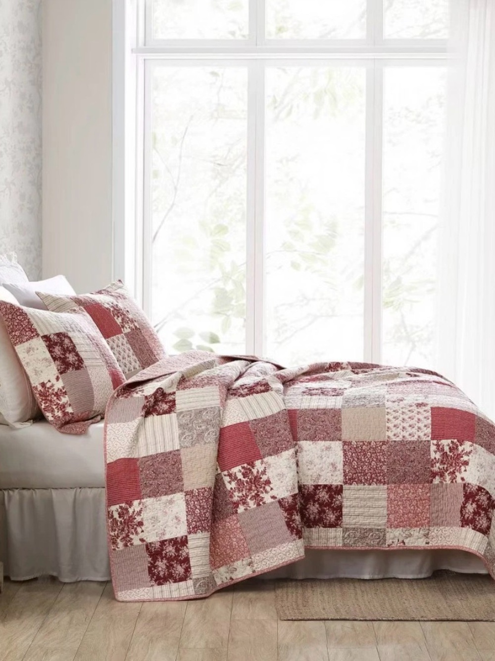 Gorgeous Laura Ashley King Celina Patchwork Quilt Red Floral ~ Vintage Inspired - Picture 13 of 13